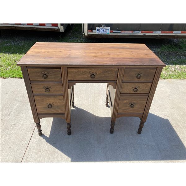 WOODEN DESK
