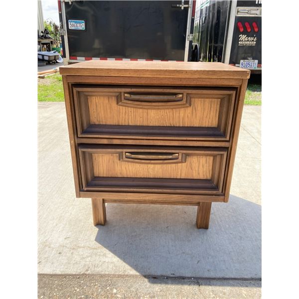 MID CENTURY SIDE TABLE