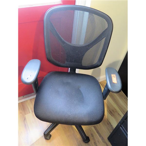 Rolling Office Armchair w/ Net Back