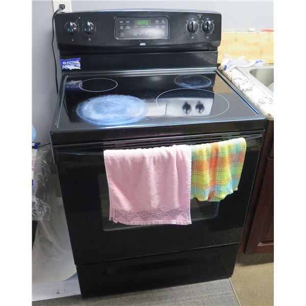 Radiant Electric MDO Range w/ Oven & Contents: Misc Pots & Pans
