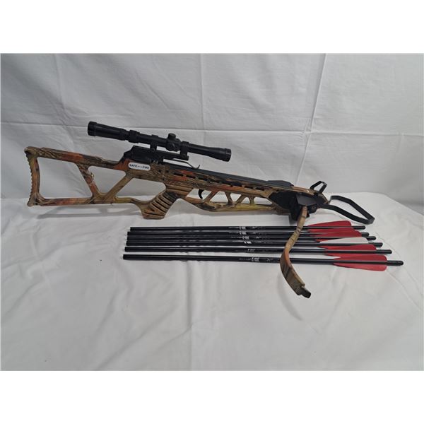 Crossbow &  6 Arrows