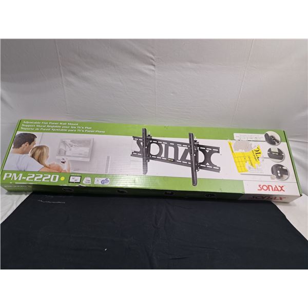 Sonax Adjustable Flat Panel TV Wall Mount