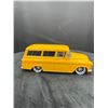 Image 3 : Jada 1957 Chevrolet Suburban Die Cast Car