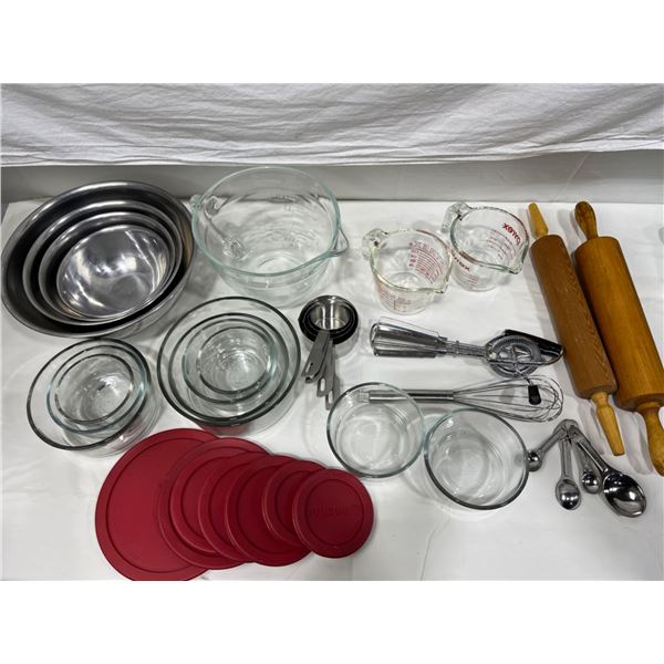 Assorted Bakeware
