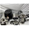 Image 1 : Assorted Kitchen Ware