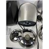 Image 2 : Assorted Kitchen Ware
