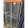 Image 2 : 2 Glass Display Cabinets