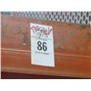 Image 2 : Tie Pole Décor - Top Shelf