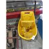 Image 1 : Mop Bucket