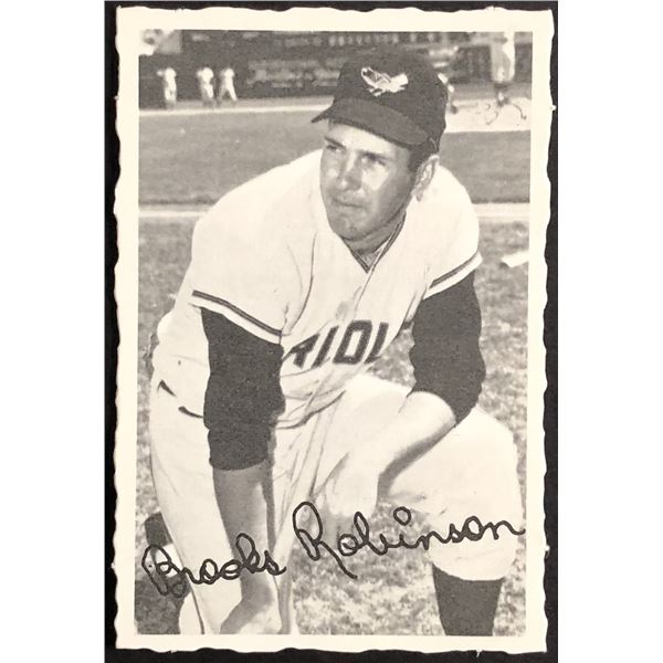 1969 TOPPS DECKLE EDGE BROOKS ROBINSON (HOF)