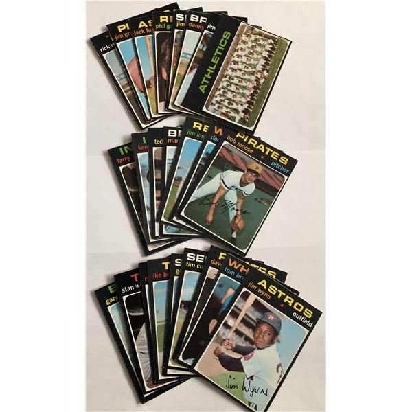 1971 O-PEE-CHEE COLLECTION (25)