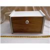 Image 1 : Wooden Bread Box