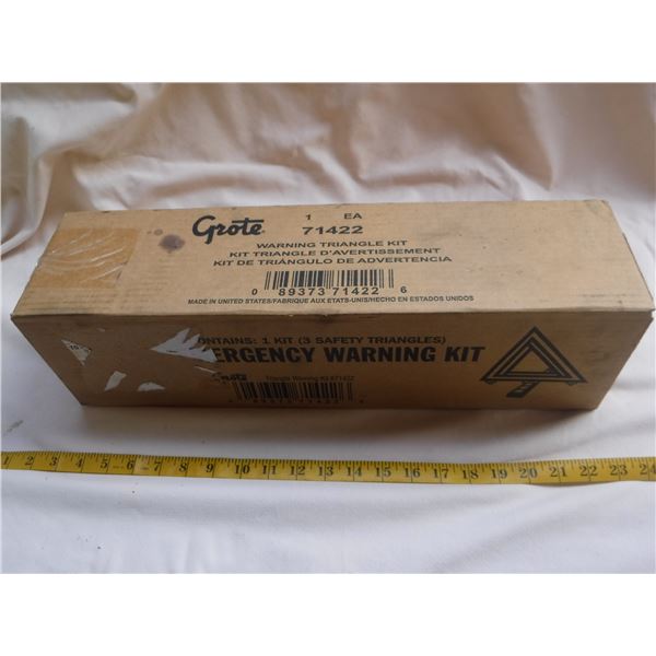 Grote Warning Triangle Kit | New