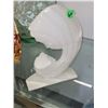 Image 2 : Tall White Onyx | Mother & Child | Statue