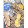 Image 3 : Flat of Crafters Items | Flowers & Such