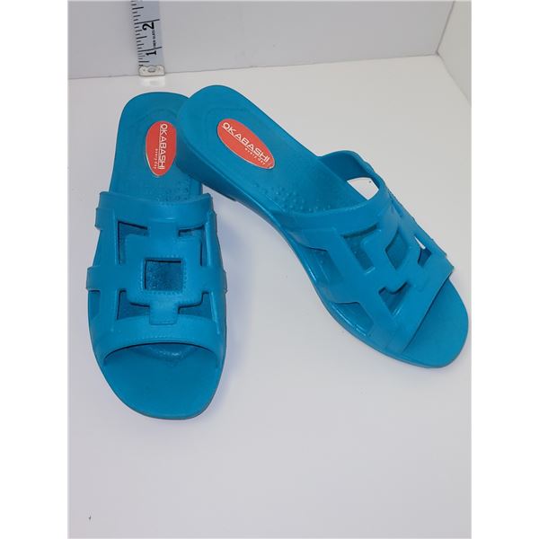 Size 6 | Blue Okabashi Slip On Shoes
