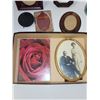 Image 3 : Flat of Photo Frames | One with Antique Picture