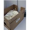 Image 1 : Box of Table Linens