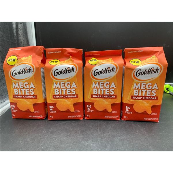 Goldfish Mega Bites-Sharp Cheddar Crackers (4 x 167g)
