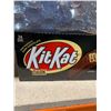 Image 2 : KitKat Dark Chocolate Candy Bar 24 Bars x 42g