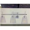 Image 4 : Canarm Covina Bathroom Vanity Light - 3 Lights - Glass - Chrome