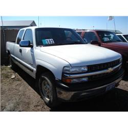 CHEVROLET C1500 4 X 4 EXTENDED CAB PICKUP, s/n 1GCEK19T8XE129457