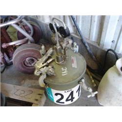 BINKS 1 GALLON PAINT POT,