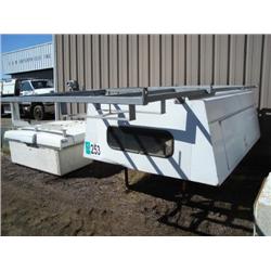 PICKUP UTILITY TOPPER W/UTILITY RACK,
