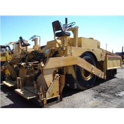 BLAW KNOX PF220 RUBBER TIRED ASPHALT PAVER, s/n 0793-008