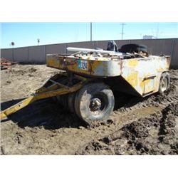 13 WHEEL PNEUMATIC ROLLER s/n 21452A, TOW HITCH,