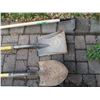 Image 2 : (2)Shovels w/Fiberglass D-Handle & Hoe (Garden Tools)