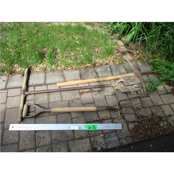 Post Hole Auger Non-Adjustable (7" Hole), Four Tine Pitch Fork w/D-Handle & Pick Axe