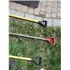 Image 5 : (3) Snow Shovels