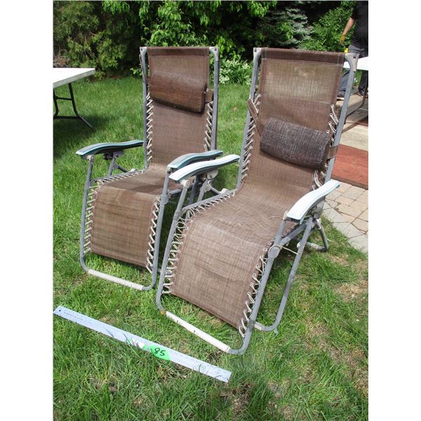 (2) Folding Zero Gravity Reclining Chairs