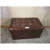 Image 1 : Vintage Padded Storage Box/Ottoman