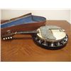 Image 2 : Vintage Michigan Banjo w/Case