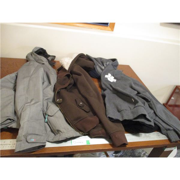 (2)Hooded Sweat Shirts (Size L, XL), O'Neil Winter Coat (Size XS) & Beanies