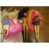 Image 3 : (6) Vintage Barbie Dolls