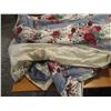 Image 4 : Quilt/Duvet w/Rose Duvet Cover