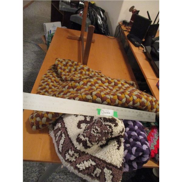 (4)Hooked Area Rugs & Partial Wooden Frame