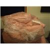 Image 3 : (2) Feather Quilt/Pillows (Pink)