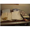 Image 1 : Various Sheets/Table Cloths/Linens