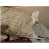 Image 4 : Various Linens - Sheets, Pillows, Bed Skirt etc.