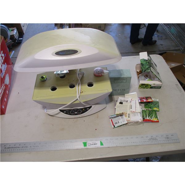 Aero Plant Starter Set w/UV Light & Seeds
