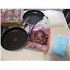 Image 6 : (2) Large Frying Pans, Christmas Décor., Pie Plate, Ice Pack etc.