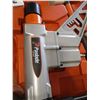 Image 3 : Paslode 2in1 Flooring Stapler & Cleat Nailer w/Damaged Case