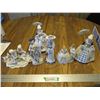 Image 1 : (6) Porcelain Figurines - Made in Taiwan