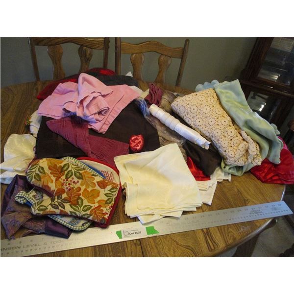 Place Mats, Table Cloths, Table Runners, Pot Holders etc.