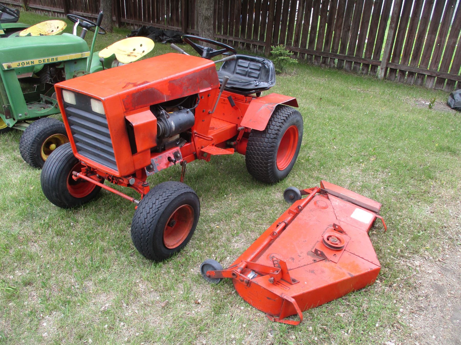 1977 Case 224 Garden Tractor, Kohler 14HP Motor w/40