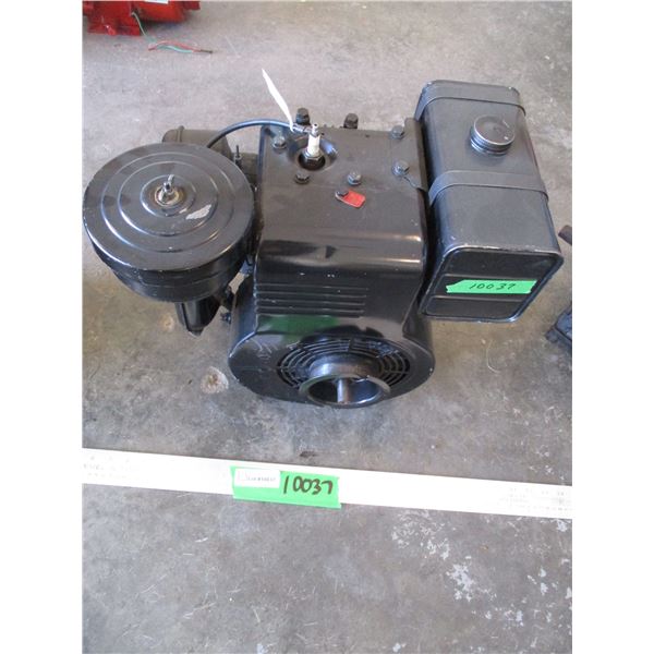 Vintage Briggs & Stratton Gasoline Motor